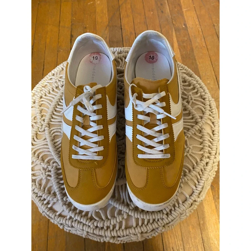 Madden Girl Janice Mustard Yellow White Retro Low Top Sneakers Womens 10